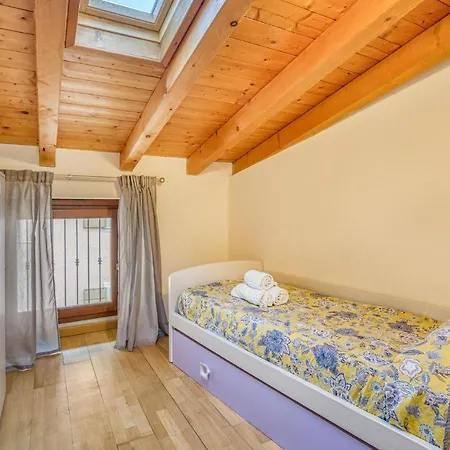 2 Bedroom Cozy In *